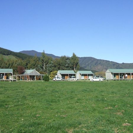 Smiths Farm Holiday Park Linkwater Extérieur photo
