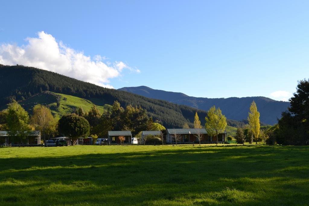 Smiths Farm Holiday Park Linkwater Extérieur photo